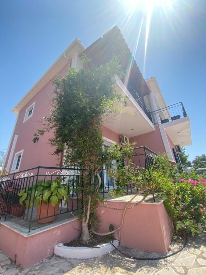Maria Anastasia Studios Τραπεζάκι Εξωτερικό φωτογραφία