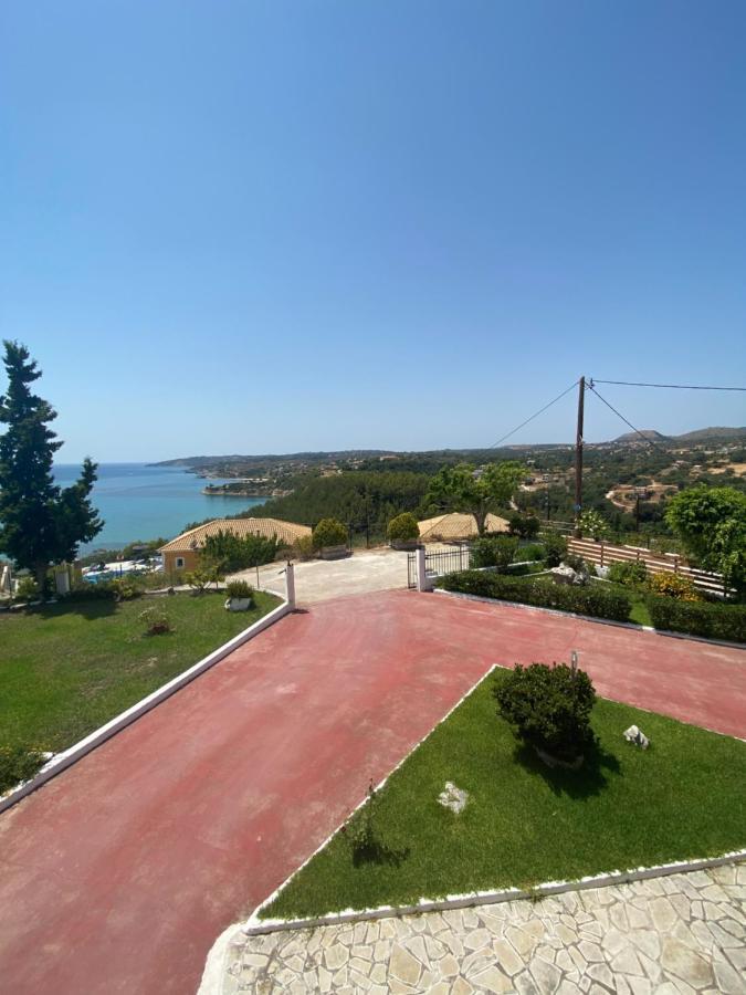 Maria Anastasia Studios Τραπεζάκι Εξωτερικό φωτογραφία